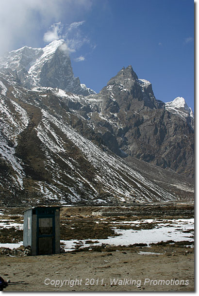 Everest Base Camp Trek, Gorak Shep to Namche Bazaar, Nepal